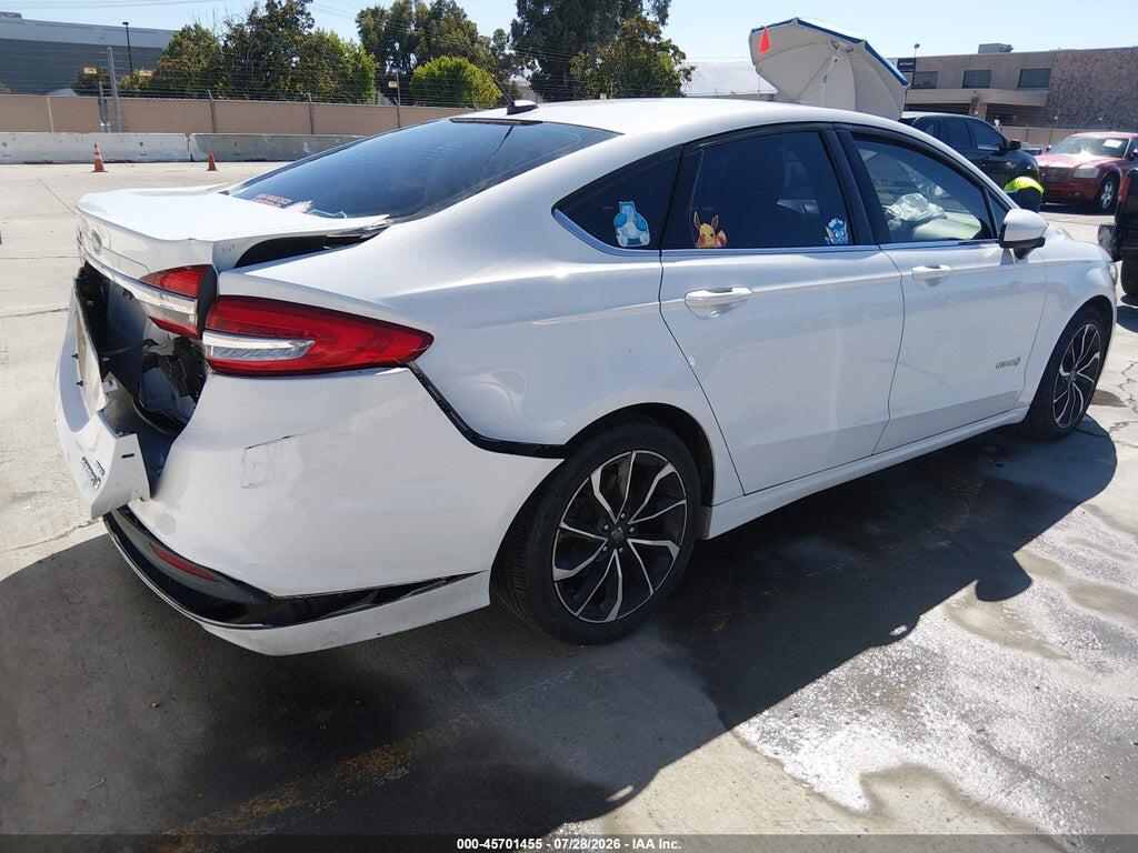 3FA6P0LU7HR358475 2017 FORD FUSION HYBRID photo no. 4