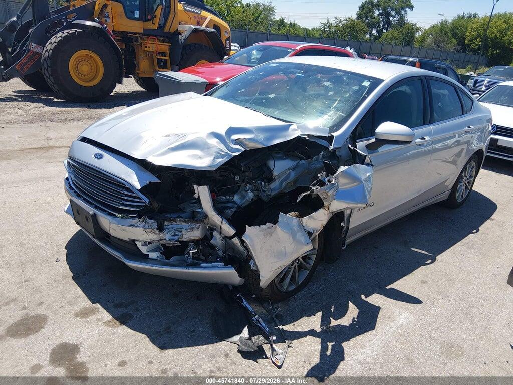 3FA6P0LU3HR337140 2017 FORD FUSION HYBRID photo no. 2