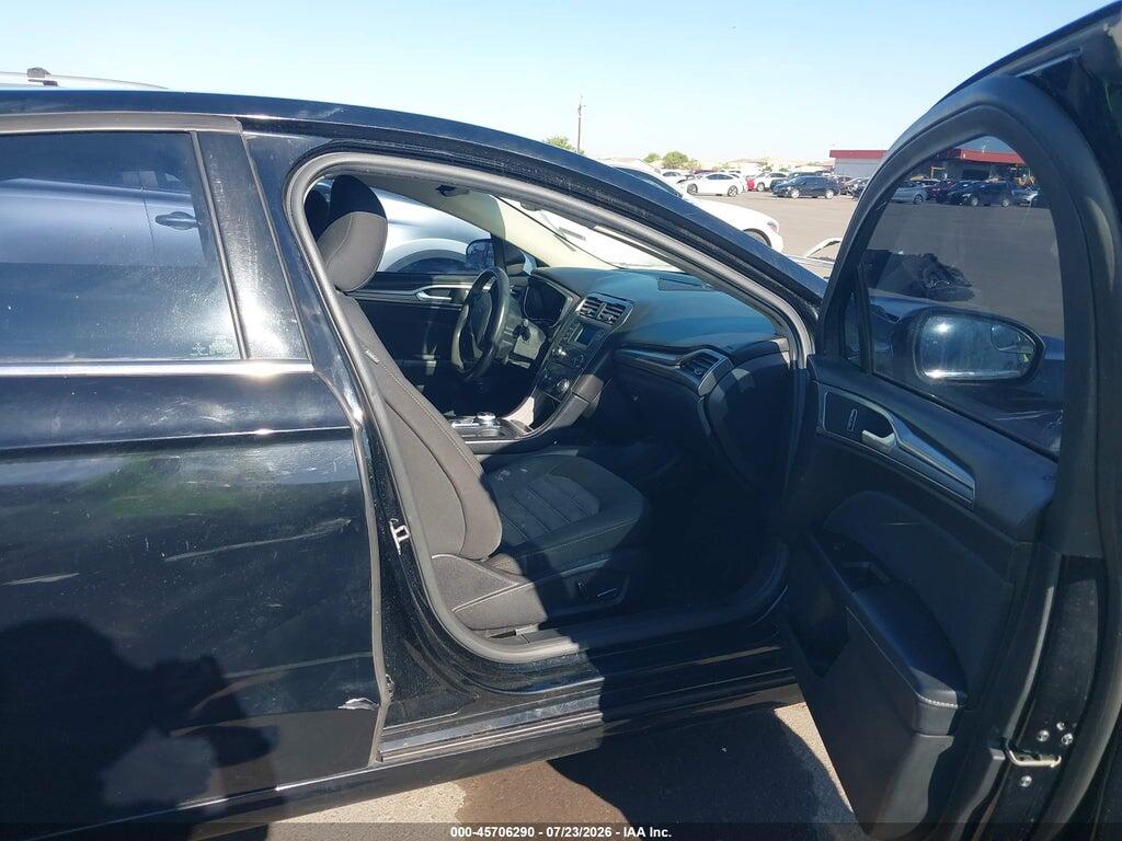 3FA6P0LU0HR266060 2017 FORD FUSION HYBRID photo no. 5