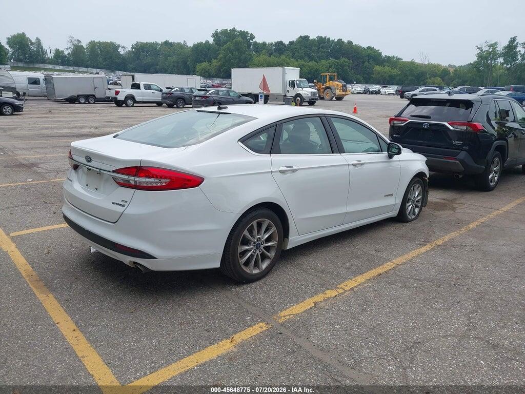 3FA6P0LU0HR315841 2017 FORD FUSION HYBRID photo no. 4