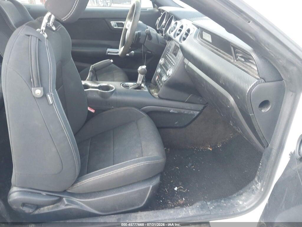 1FA6P8AM0H5342915 2017 FORD MUSTANG photo no. 5