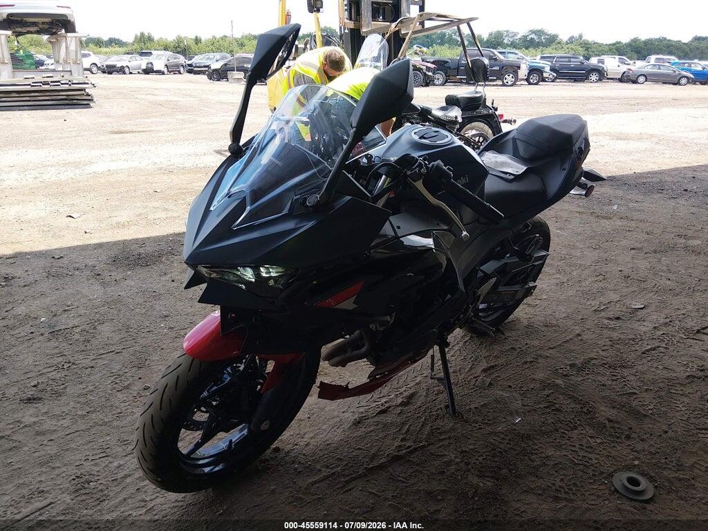 ML5EXGG18TDA77086 2026 KAWASAKI EX500 photo no. 2