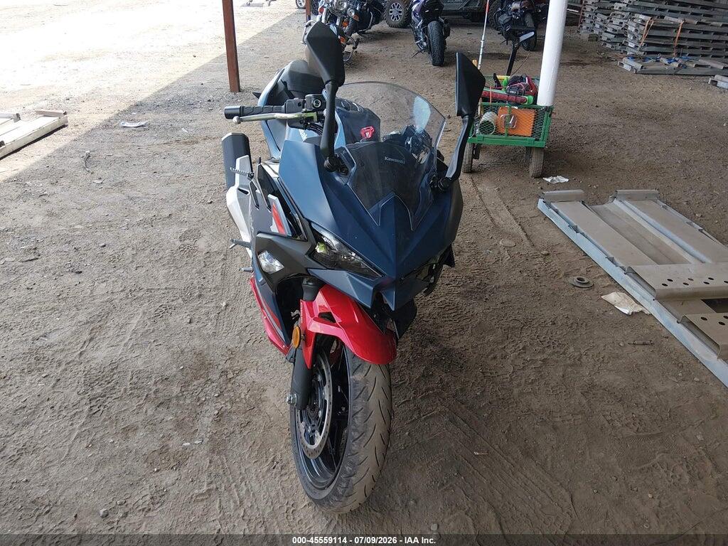 ML5EXGG18TDA77086 2026 KAWASAKI EX500 photo no. 5