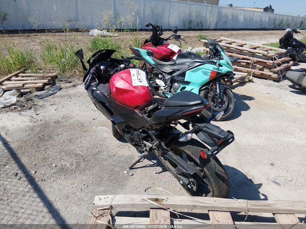 ML5EXGG19TDA76819 2026 KAWASAKI EX500 photo no. 3