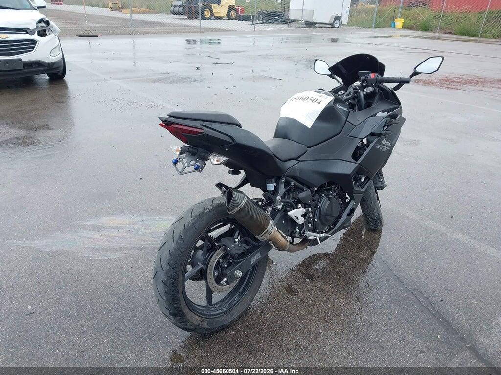 ML5EXGG13TDA90750 2026 KAWASAKI EX500 photo no. 4