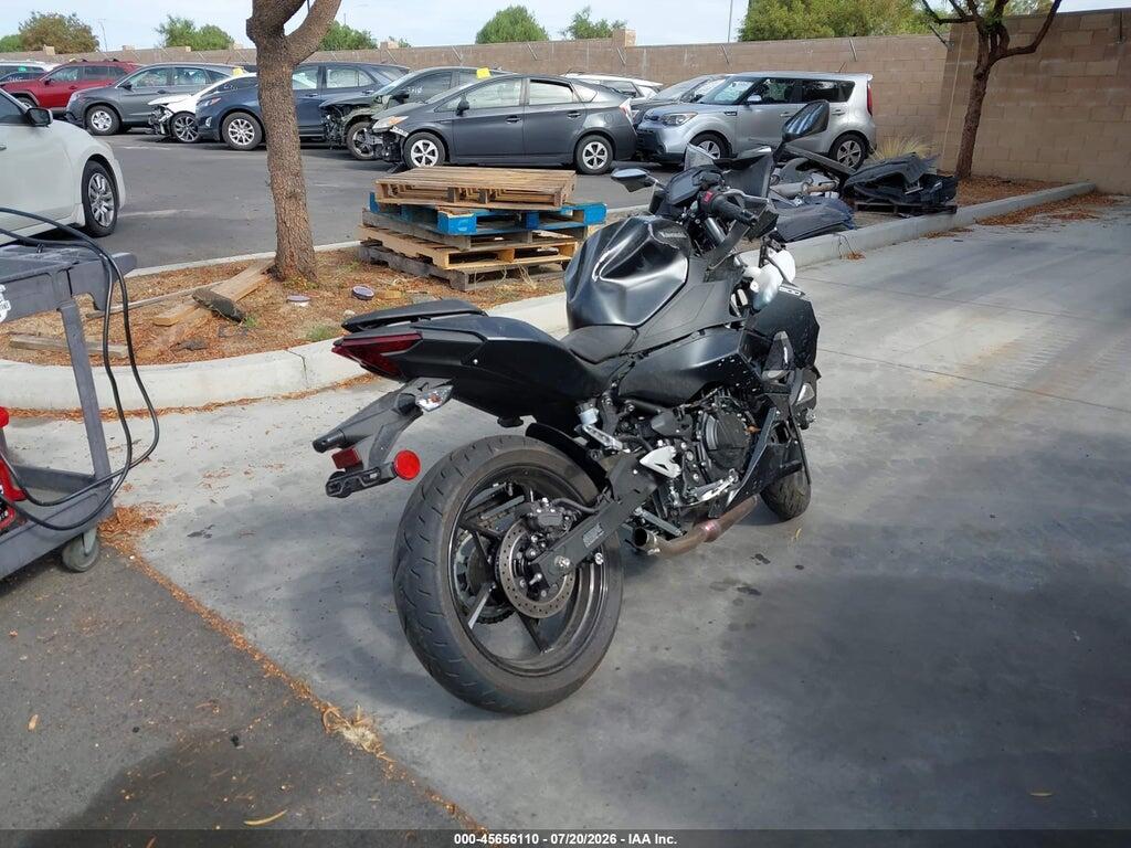 ML5EXGG19TDA95015 2026 KAWASAKI EX500 photo no. 4
