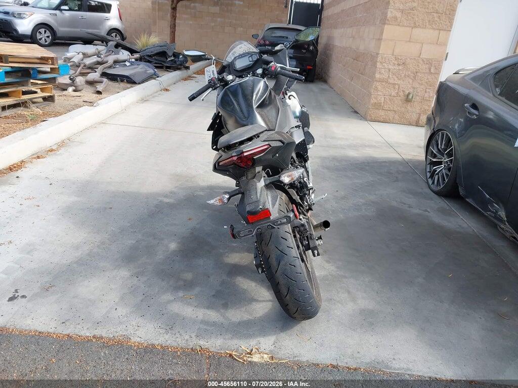ML5EXGG19TDA95015 2026 KAWASAKI EX500 photo no. 6