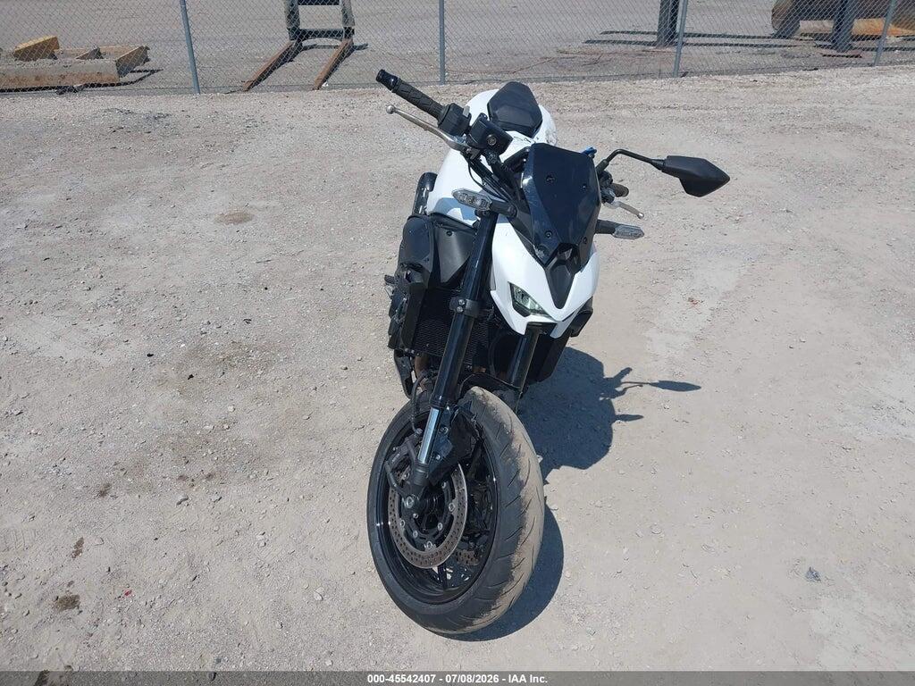 ML5ZRDS17TDA10027 2026 KAWASAKI ZR900 photo no. 5
