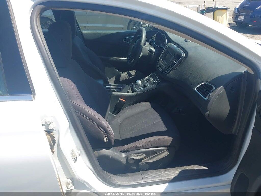 1C3CCCABXFN574885 2015 CHRYSLER 200 photo no. 5