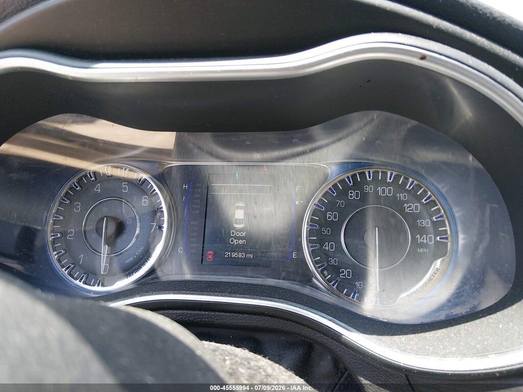 1C3CCCAB5FN732405 2015 CHRYSLER 200 photo no. 7