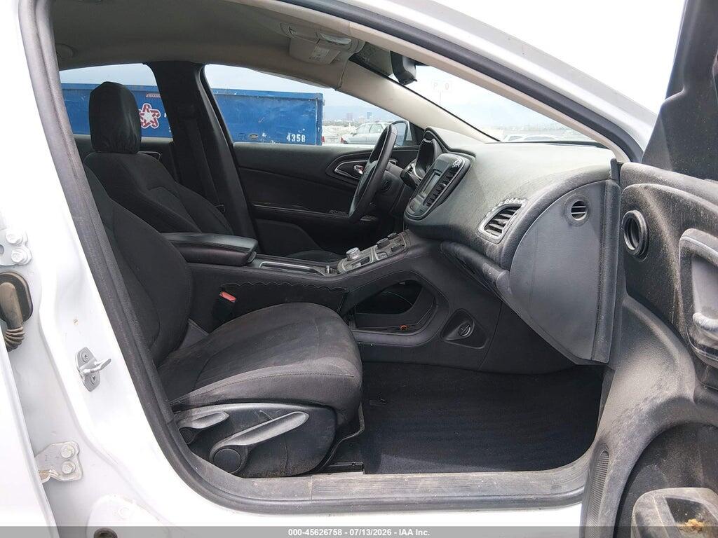 1C3CCCAB3FN574887 2015 CHRYSLER 200 photo no. 5