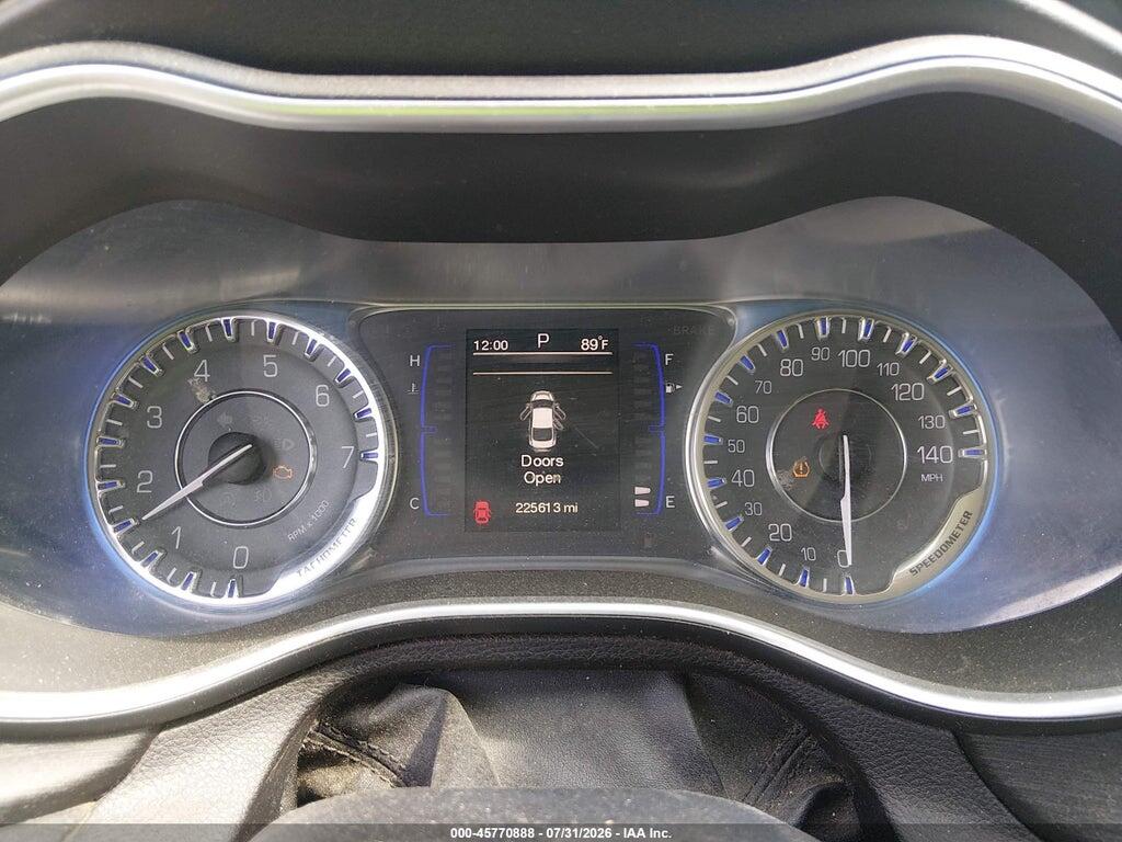 1C3CCCAB9FN712769 2015 CHRYSLER 200 photo no. 7