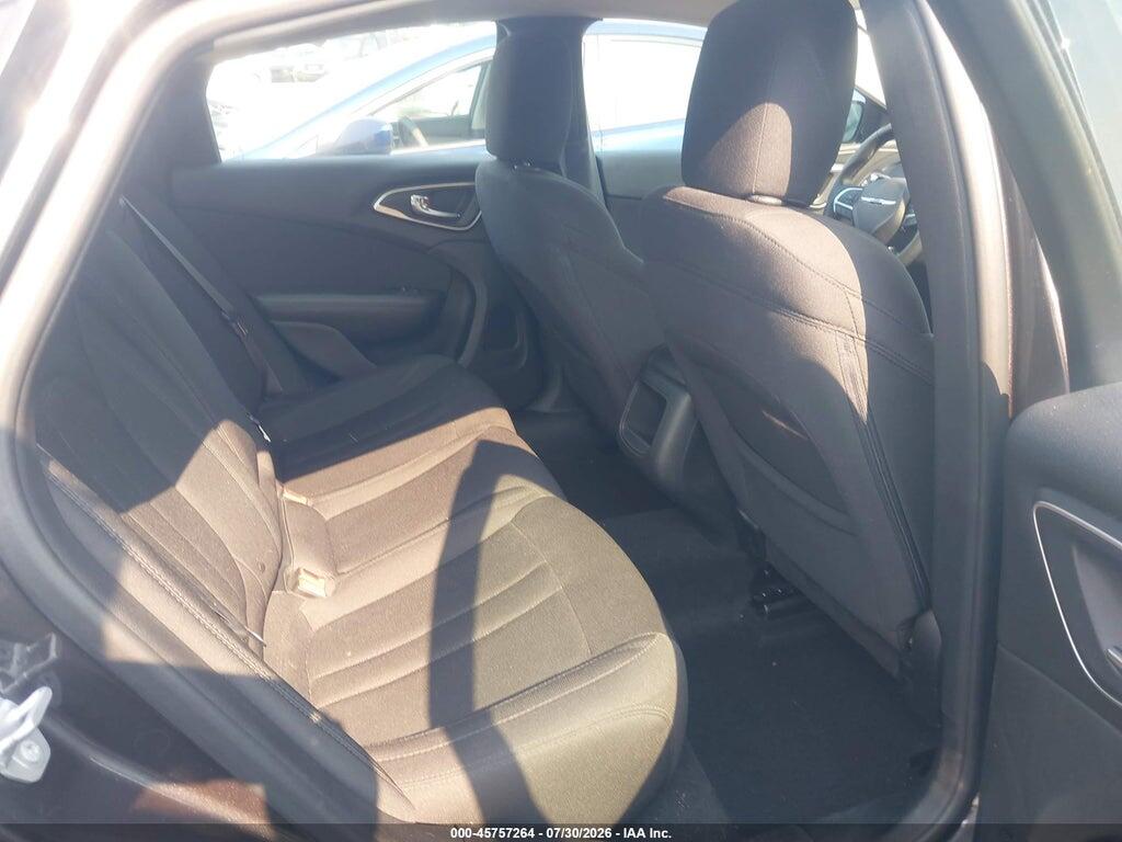 1C3CCCABXFN539151 2015 CHRYSLER 200 photo no. 8