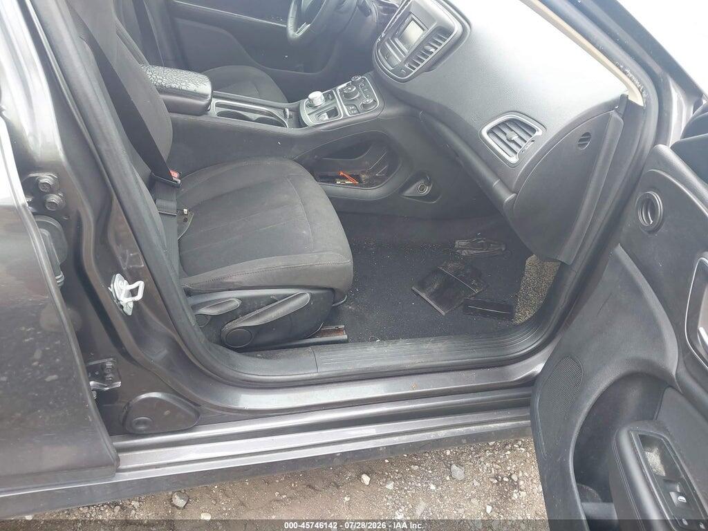 1C3CCCAB3FN575523 2015 CHRYSLER 200 photo no. 5