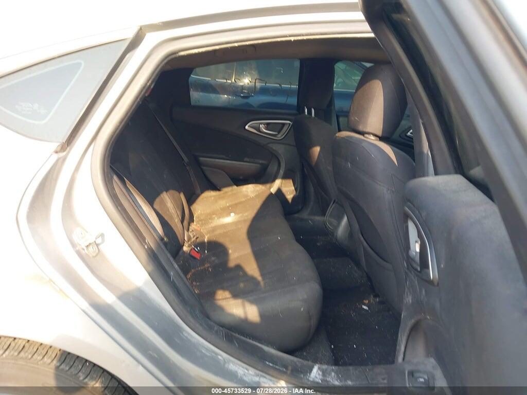 1C3CCCAB7FN617305 2015 CHRYSLER 200 photo no. 8