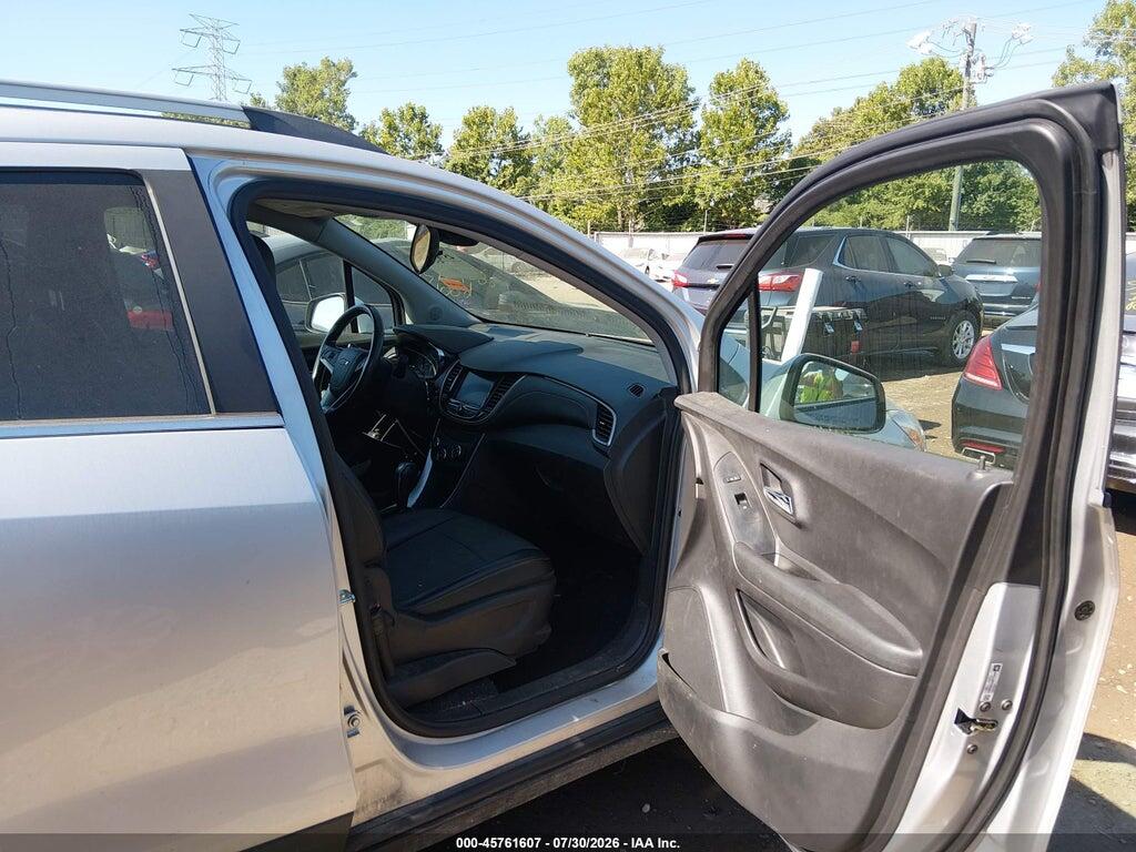 3GNCJLSB7LL207915 2020 CHEVROLET TRAX photo no. 5