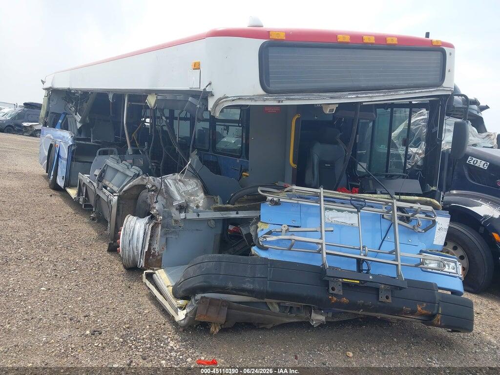 15GGB271791176837 2009 GILLIG TRANSIT BUS photo no. 1
