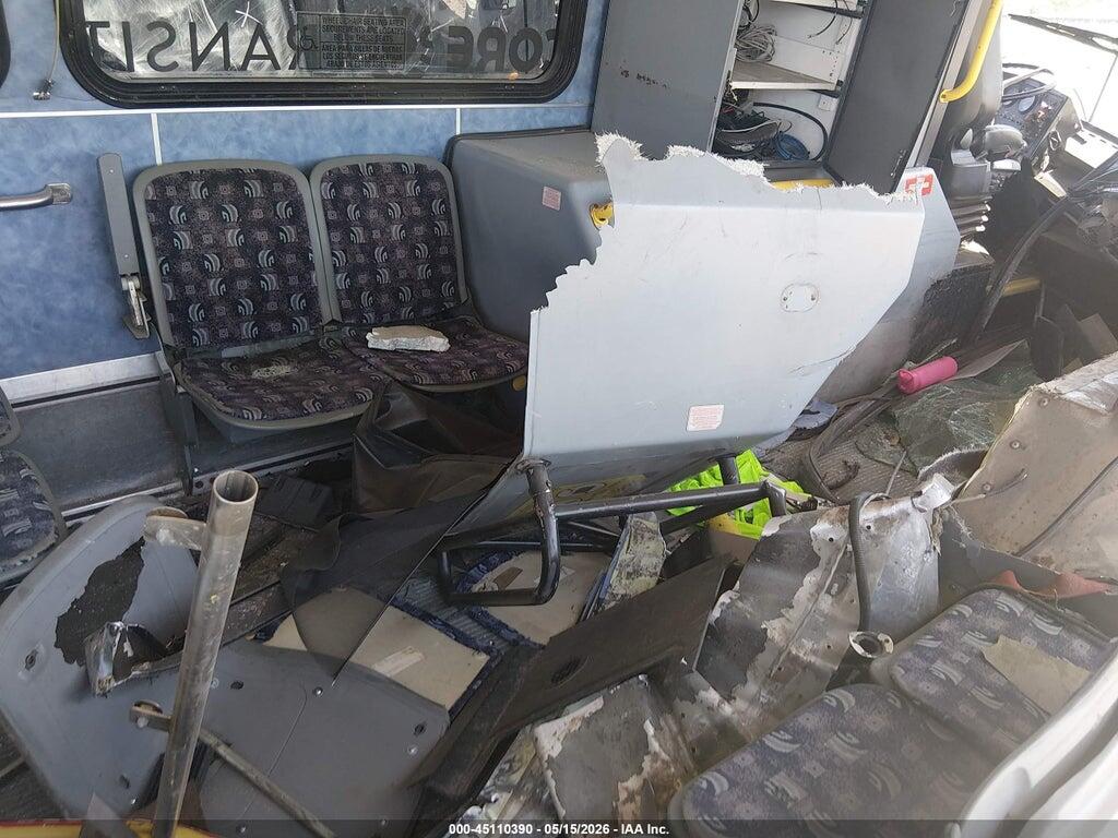 15GGB271791176837 2009 GILLIG TRANSIT BUS photo no. 11