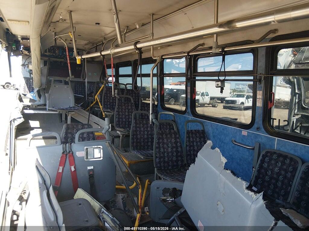 15GGB271791176837 2009 GILLIG TRANSIT BUS photo no. 8