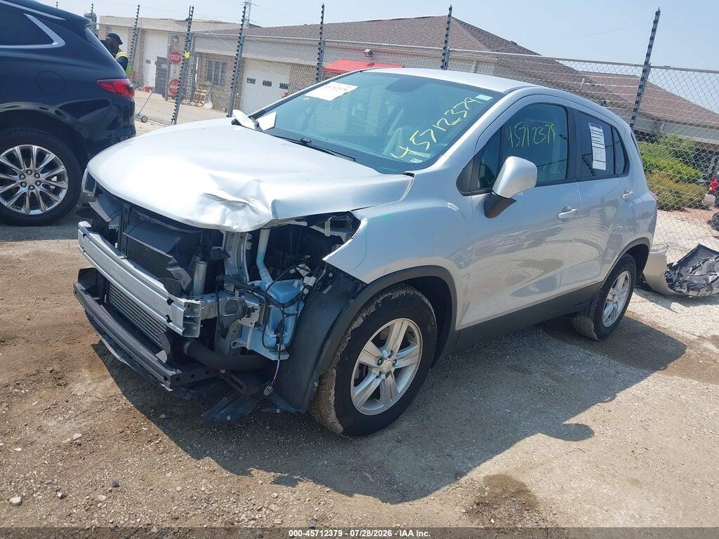 3GNCJKSB5LL209902 2020 CHEVROLET TRAX photo no. 2