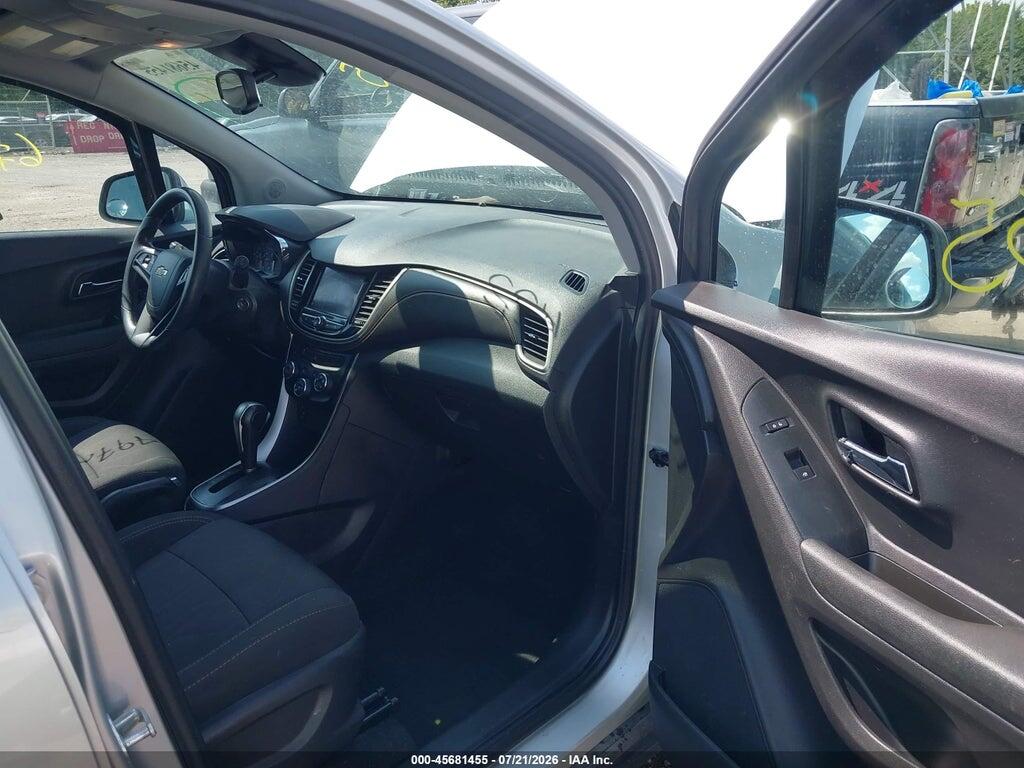 3GNCJLSB9LL301651 2020 CHEVROLET TRAX photo no. 5