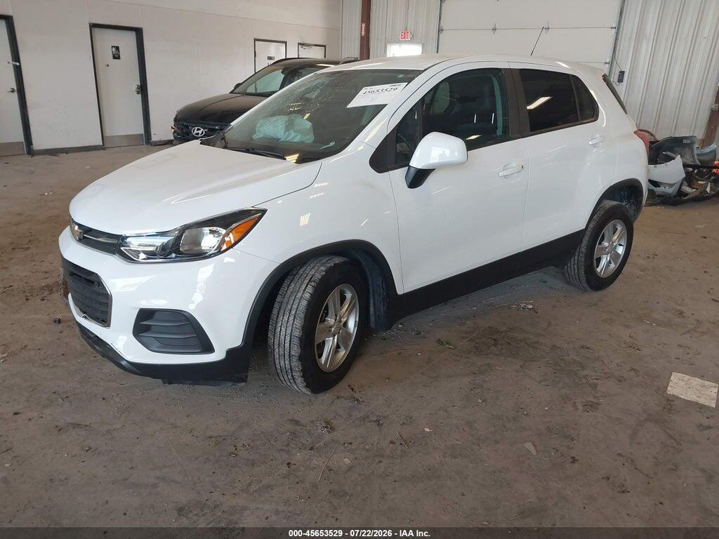 KL7CJKSB2LB031213 2020 CHEVROLET TRAX photo no. 2