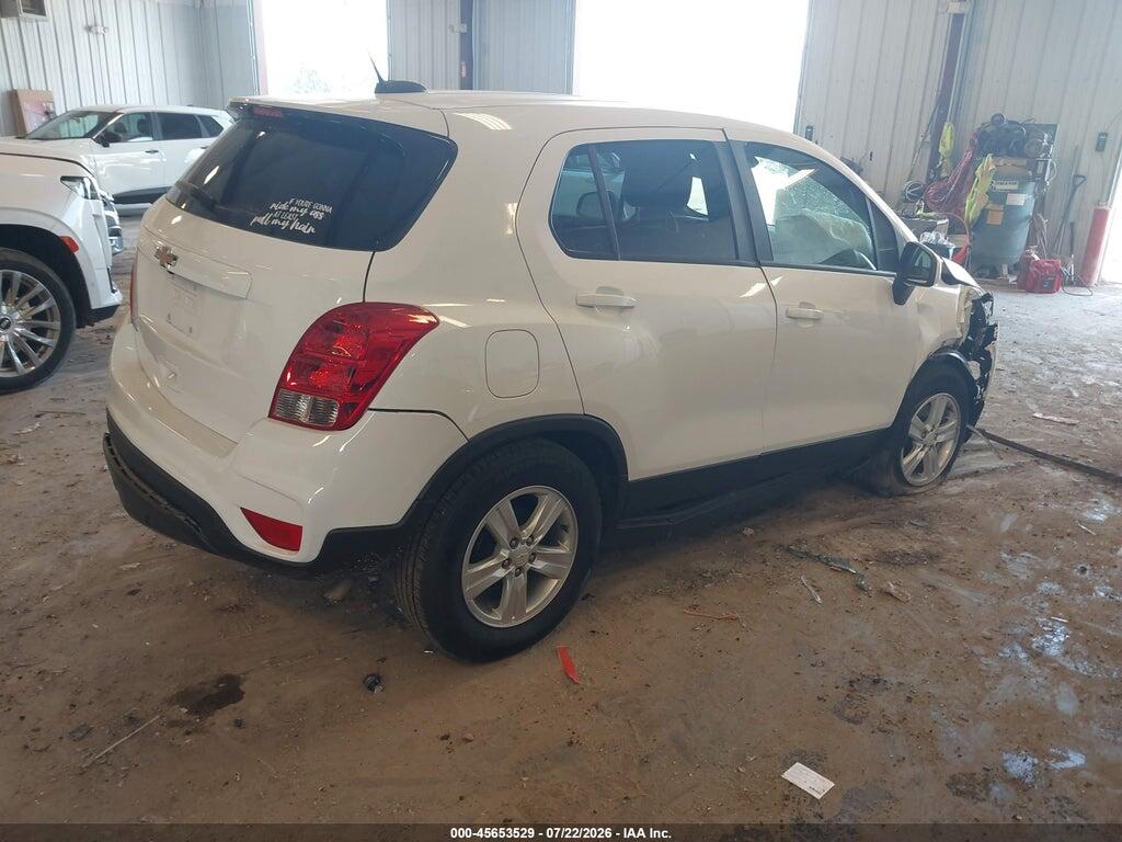 KL7CJKSB2LB031213 2020 CHEVROLET TRAX photo no. 4