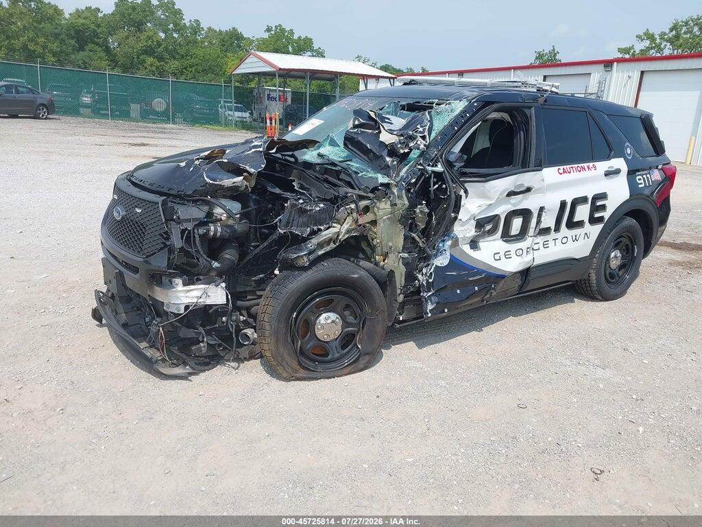 1FM5K8AC9PGB98842 2023 FORD POLICE INTERCEPTOR UTILITY photo no. 2