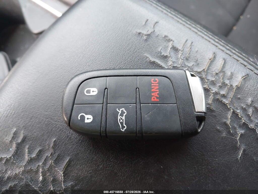 1C3CCCAB8FN623856 2015 CHRYSLER 200 photo no. 11
