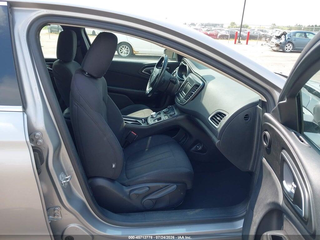 1C3CCCAB5FN670892 2015 CHRYSLER 200 photo no. 5