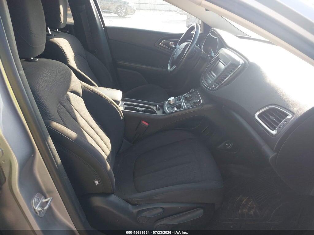 1C3CCCABXFN554409 2015 CHRYSLER 200 photo no. 5