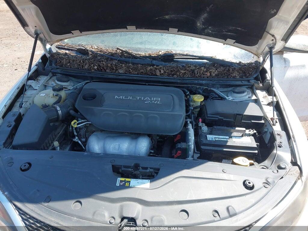 1C3CCCAB5FN722652 2015 CHRYSLER 200 photo no. 10