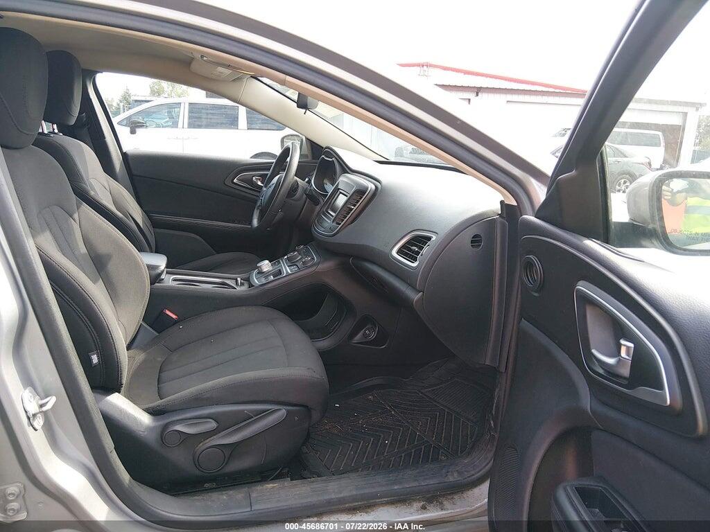1C3CCCAB5FN502234 2015 CHRYSLER 200 photo no. 5