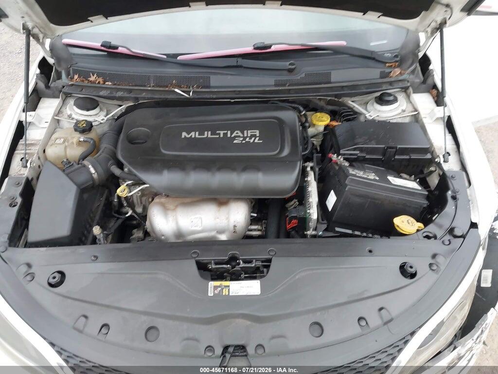 1C3CCCABXFN660777 2015 CHRYSLER 200 photo no. 10