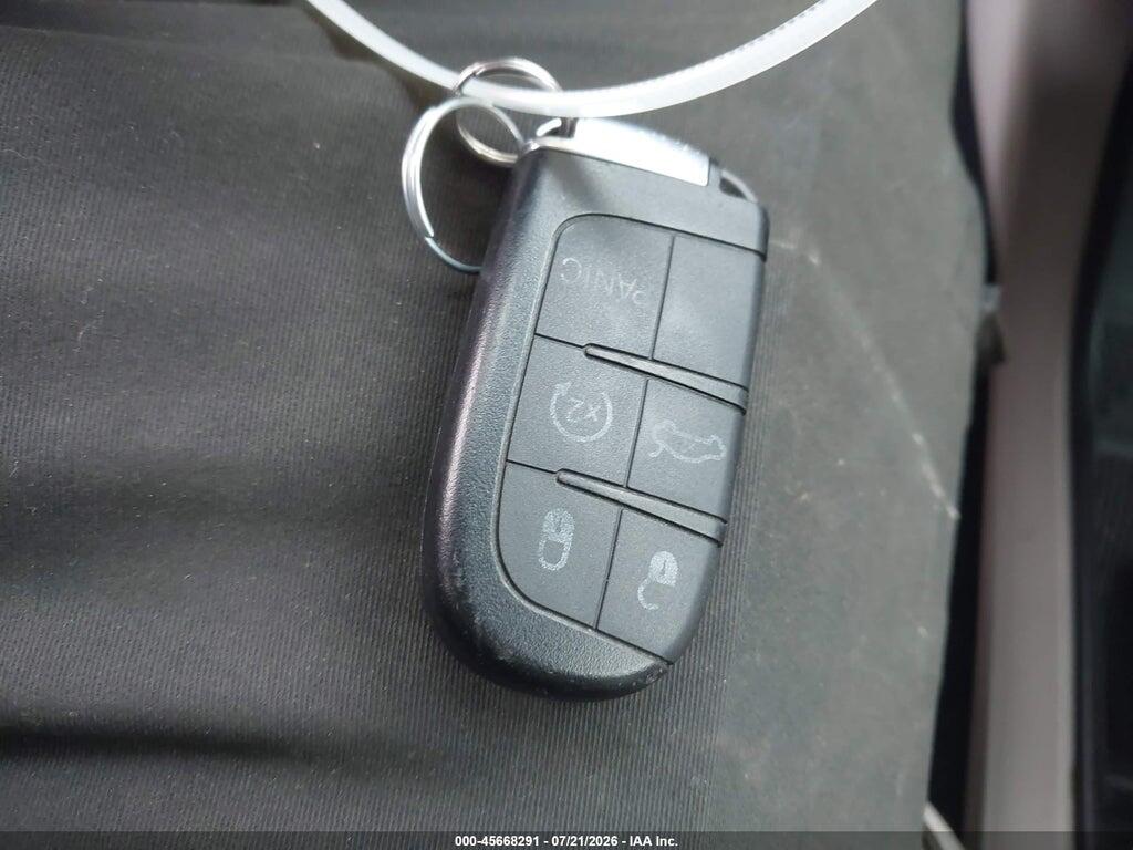 1C3CCCCG2FN545681 2015 CHRYSLER 200 photo no. 11