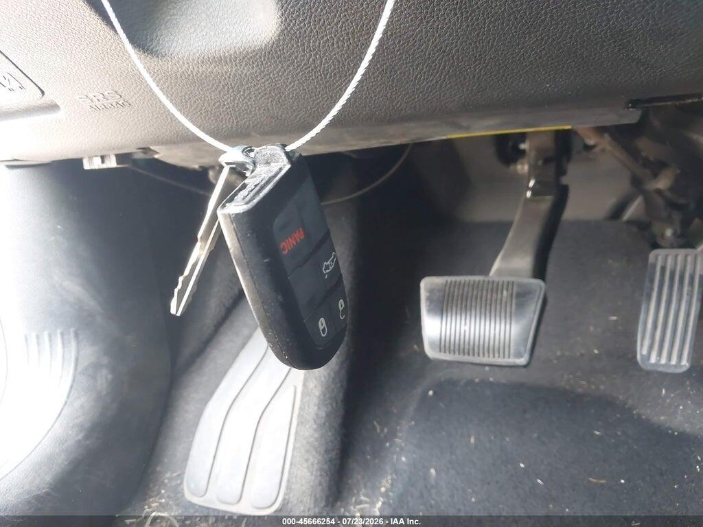 1C3CCCAB5FN578763 2015 CHRYSLER 200 photo no. 11