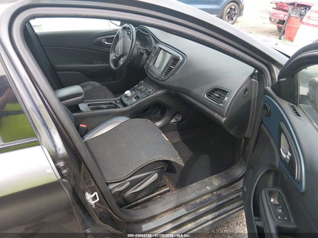 1C3CCCDG7FN601614 2015 CHRYSLER 200 photo no. 5