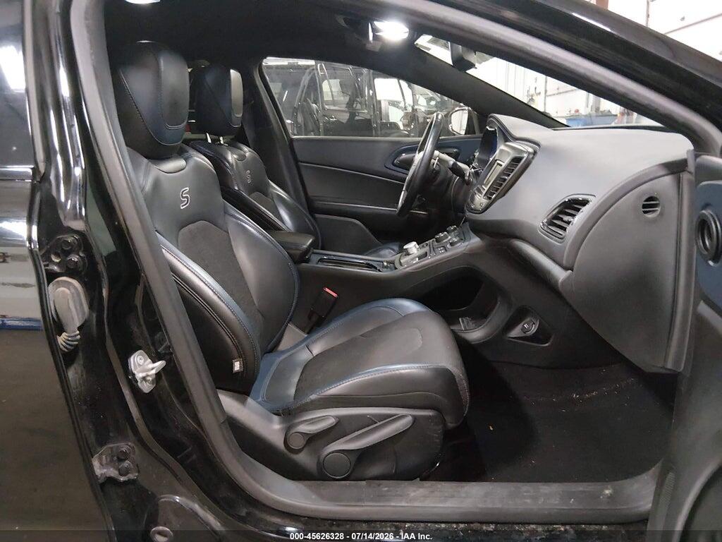 1C3CCCBB7FN638265 2015 CHRYSLER 200 photo no. 5