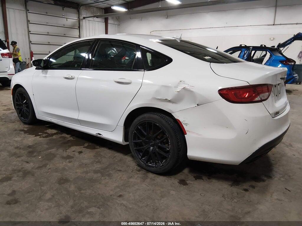 1C3CCCBB8FN542192 2015 CHRYSLER 200 photo no. 3