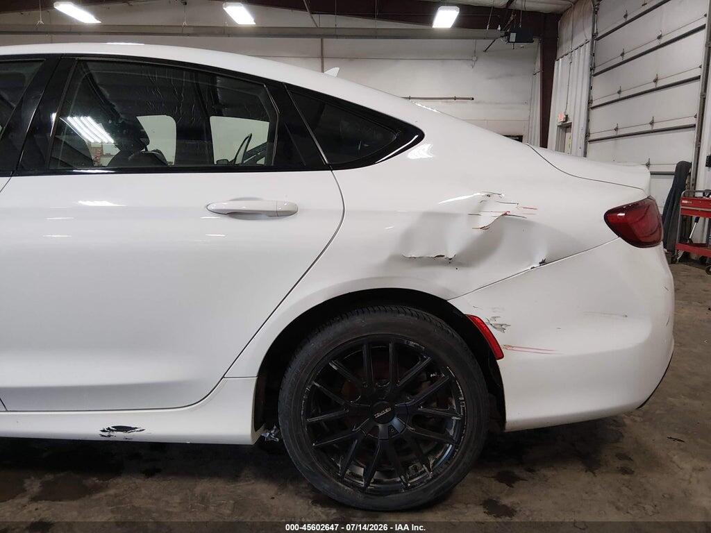 1C3CCCBB8FN542192 2015 CHRYSLER 200 photo no. 6