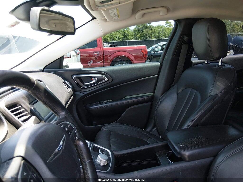 1C3CCCAB7FN705366 2015 CHRYSLER 200 photo no. 5
