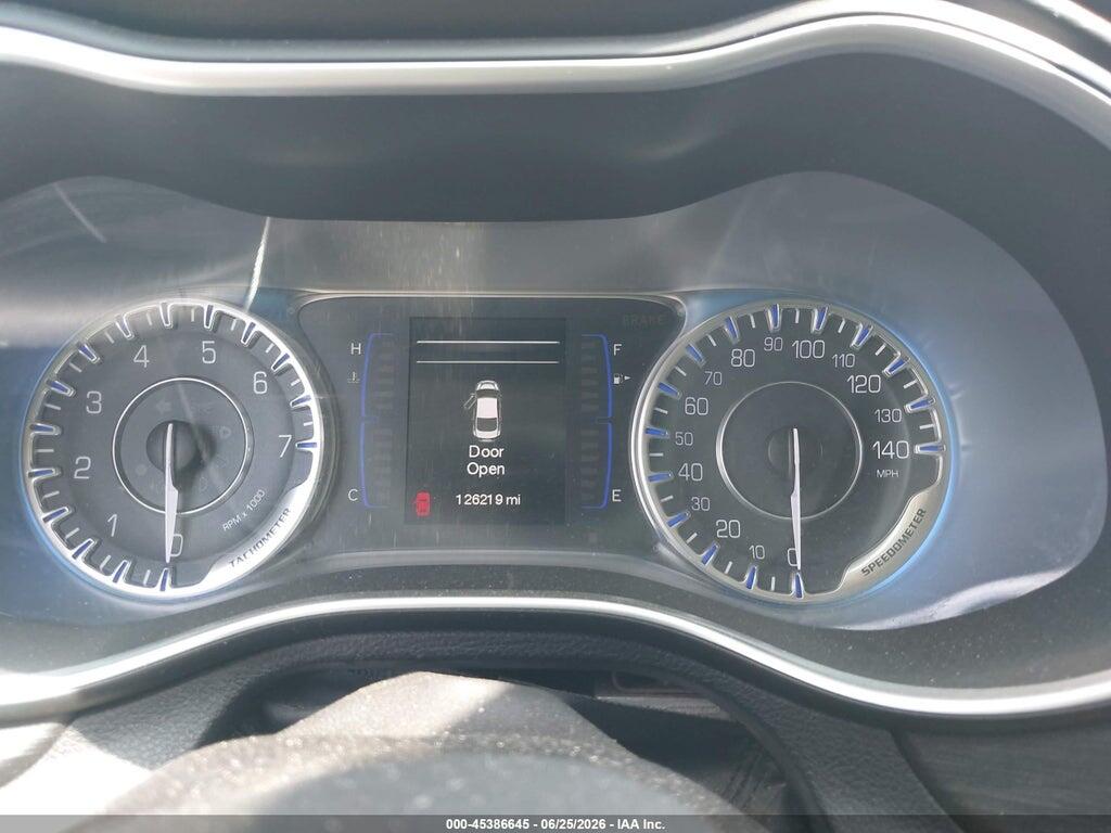 1C3CCCAB9FN571606 2015 CHRYSLER 200 photo no. 7