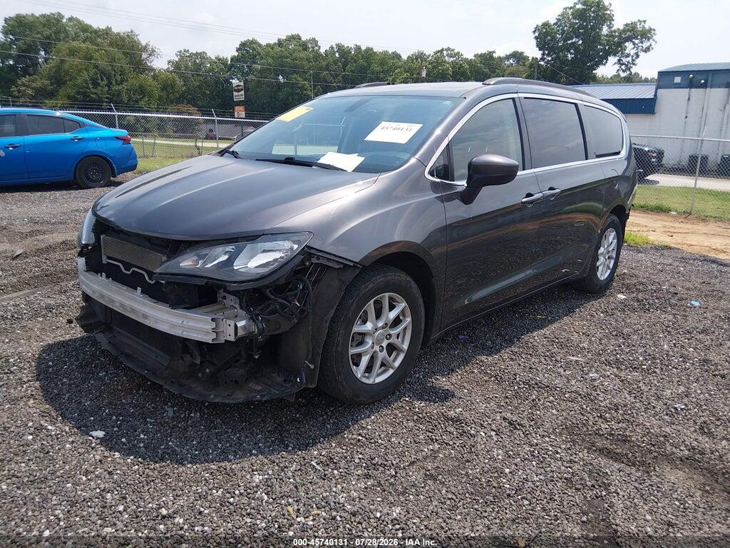 2C4RC1DG0LR257276 2020 CHRYSLER VOYAGER photo no. 2