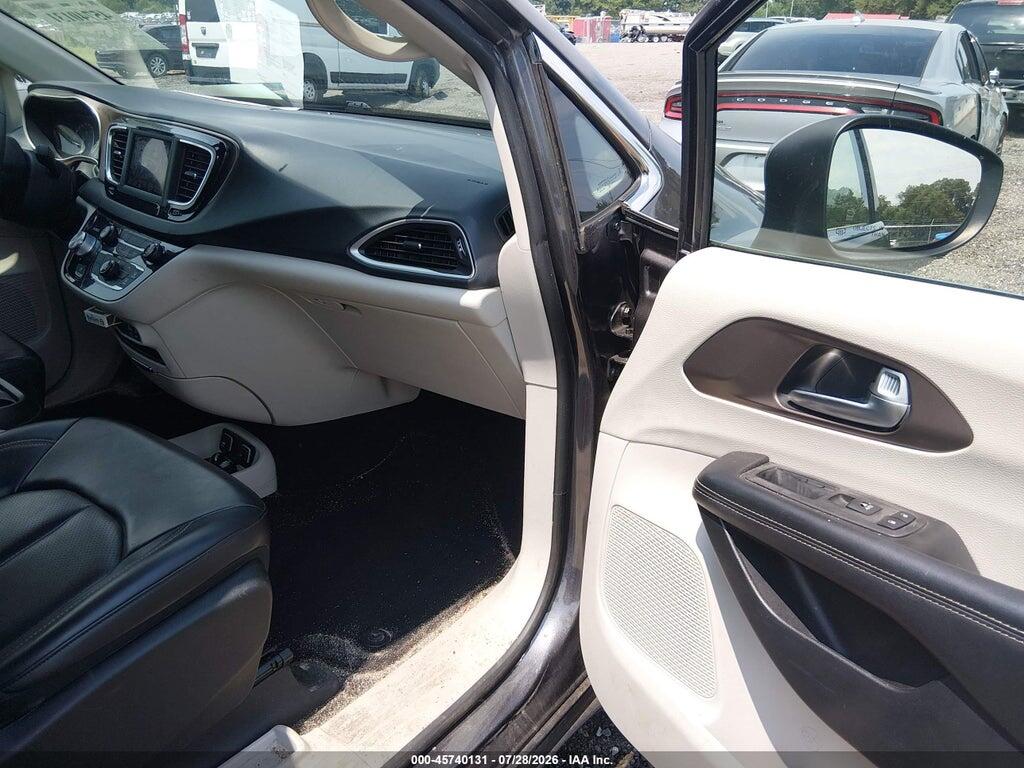 2C4RC1DG0LR257276 2020 CHRYSLER VOYAGER photo no. 5