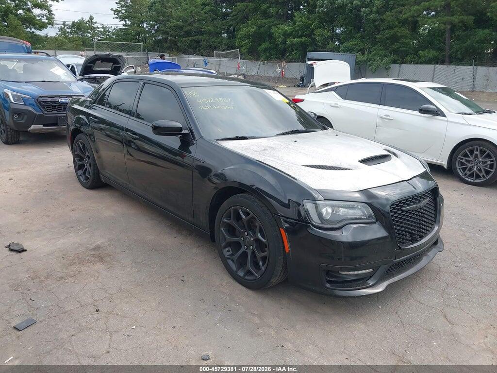 2C3CCABG1LH131379 2020 CHRYSLER 300 photo no. 1