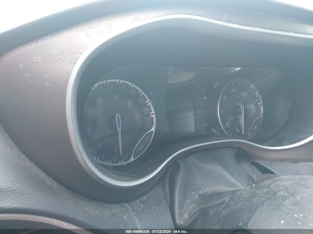 2C4RC1DG2LR266030 2020 CHRYSLER VOYAGER photo no. 7