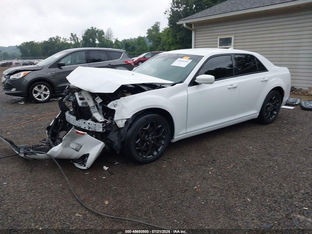 2C3CCAGGXLH154703 2020 CHRYSLER 300 photo no. 2