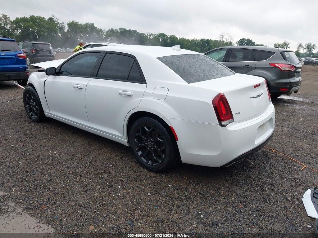 2C3CCAGGXLH154703 2020 CHRYSLER 300 photo no. 3