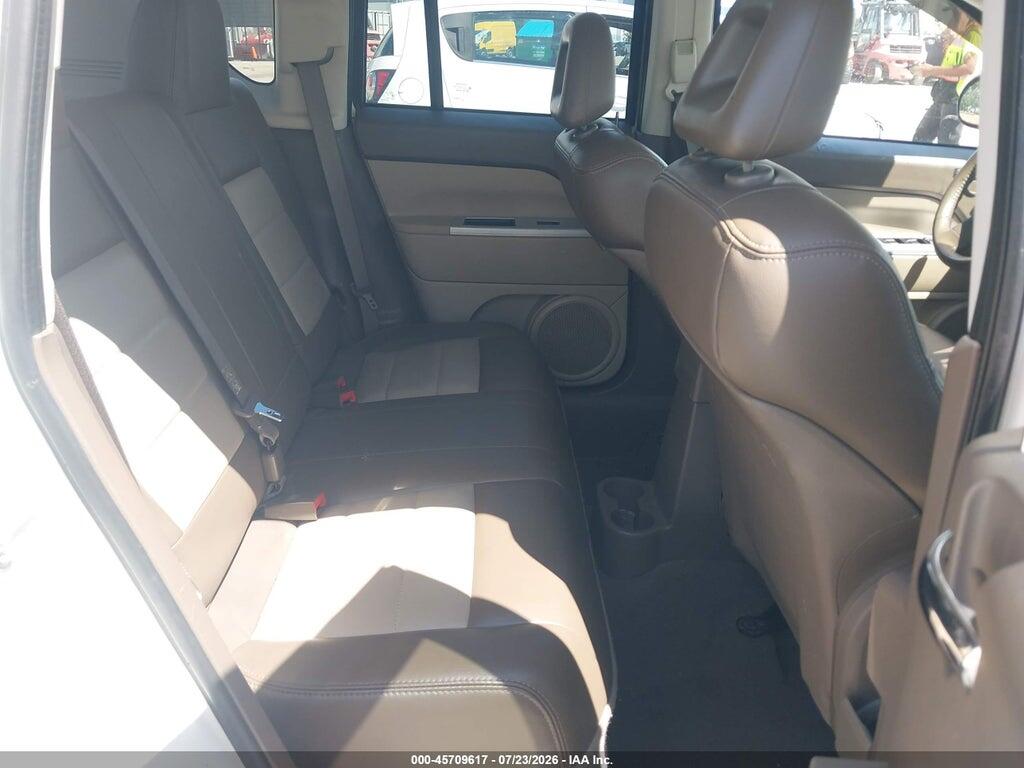 1J8FT57W38D637146 2008 JEEP COMPASS photo no. 8