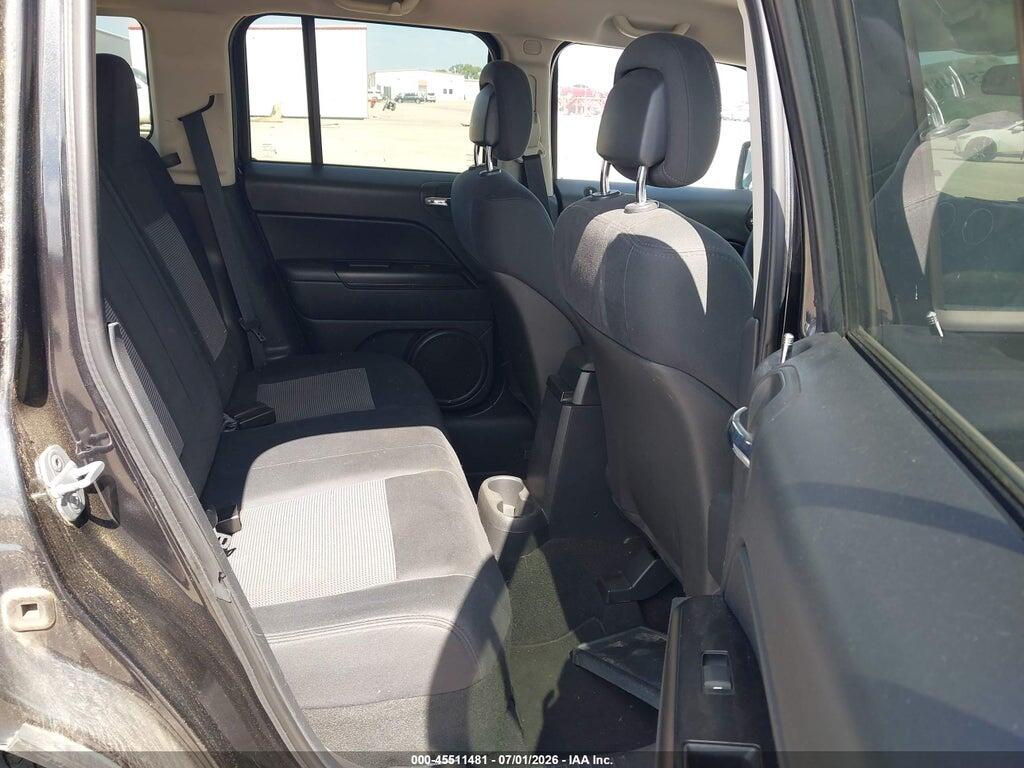 1J4NF1GB5BD158258 2011 JEEP PATRIOT photo no. 8